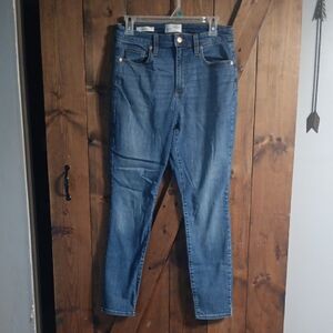 Universal Thread Women's Skinny Jeans in Blue